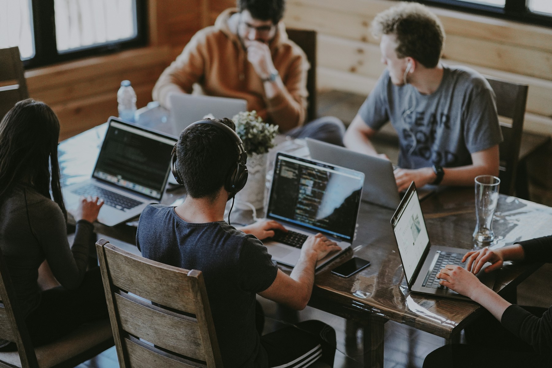 An Operations Checklist for Small Business When the Team Gets Busier